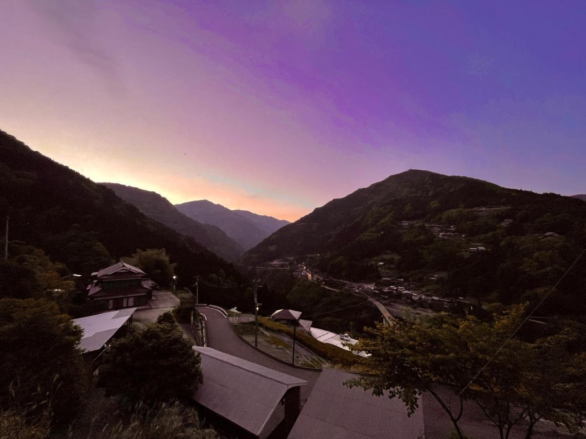 古民家グランピングmatoba Hotel Miyoshi  Exterior foto