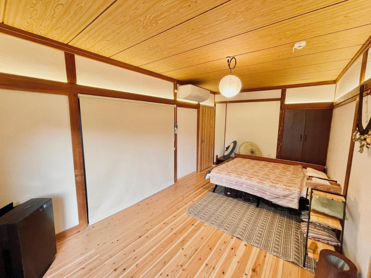 古民家グランピングmatoba Hotel Miyoshi  Exterior foto