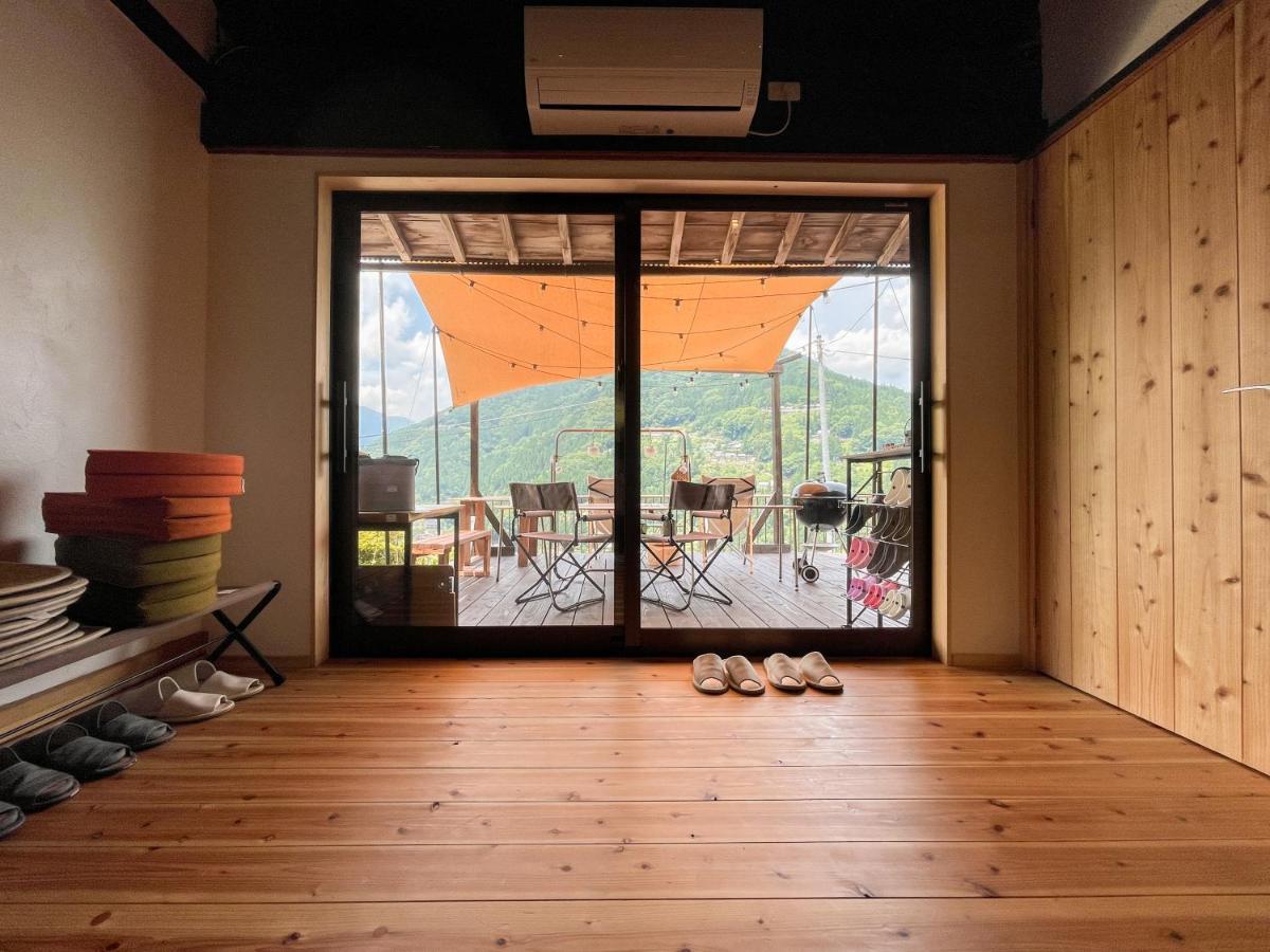 古民家グランピングmatoba Hotel Miyoshi  Exterior foto